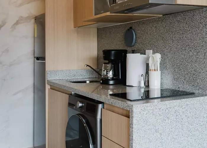 Praga 8 Stylish 1br Fast Wifi Great Light