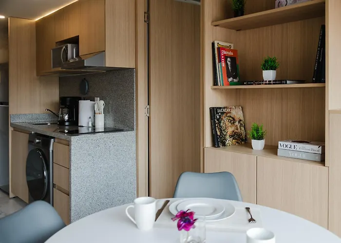 Praga 8 Stylish 1br Fast Wifi Great Light Apartamento